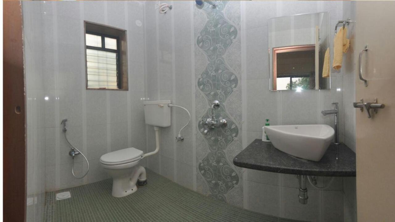 Inaya Bungalow Villa Панчгани Екстериор снимка